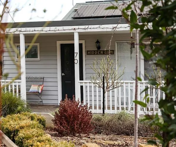 Hidden Gem ~ Luxury Cottage Near Lake Daylesford
